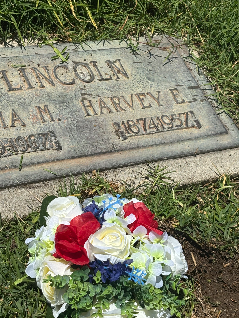 Flower delivery for Harvey Elwell Lincoln