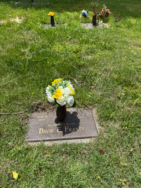 Flower delivery for David E Frantz