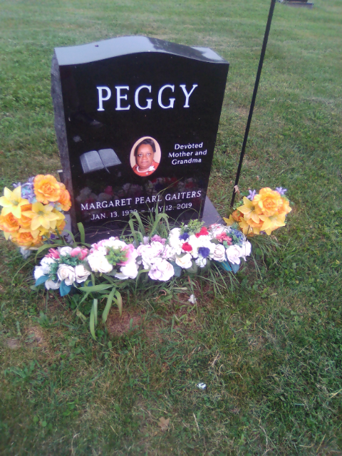 Flower delivery for Margaret Pearl Gaiters