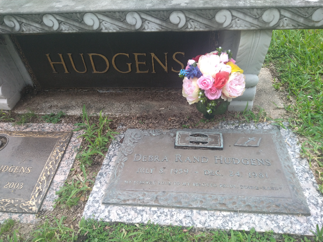 Flower delivery for Debra Christina Hudgens