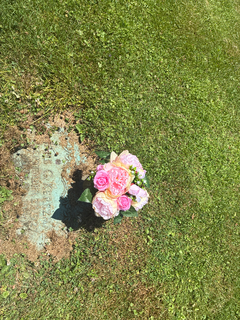 Flower delivery for Jane E Kerezman