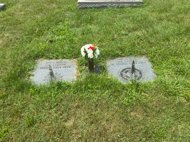 Flower delivery for Mary Alice Horner