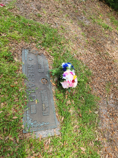 Flower delivery for Lester Elijah Elijah Shepard