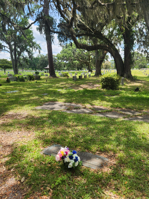 Flower delivery for Lester Elijah Elijah Shepard