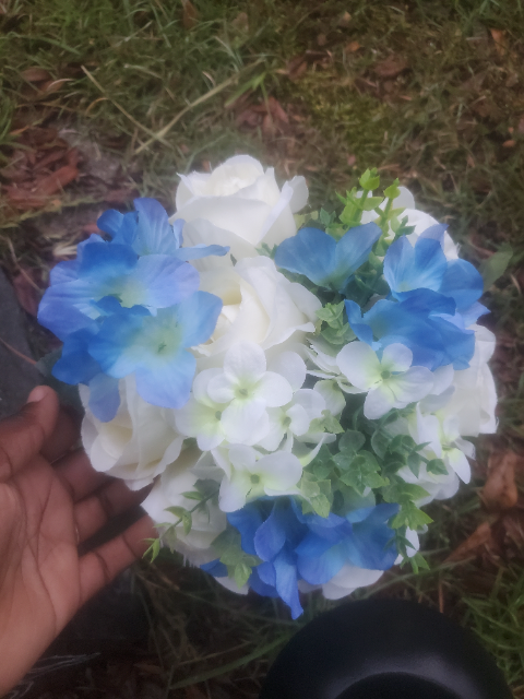 Flower delivery for Monique Montgomery Lee