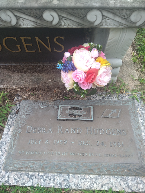Flower delivery for Debra Christina Hudgens
