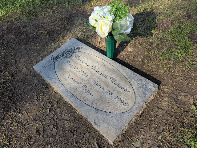 Flower delivery for Marjorie Lillian Rohwer