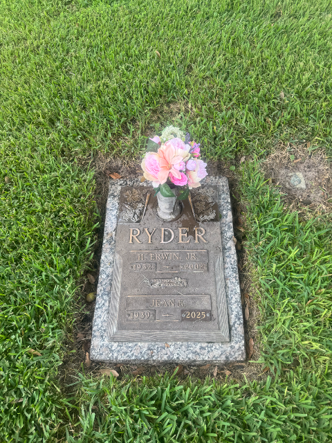 Flower delivery for Jean Elizabeth Ryder