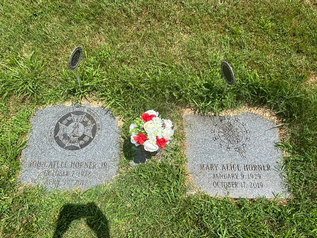 Flower delivery for Mary Alice Horner