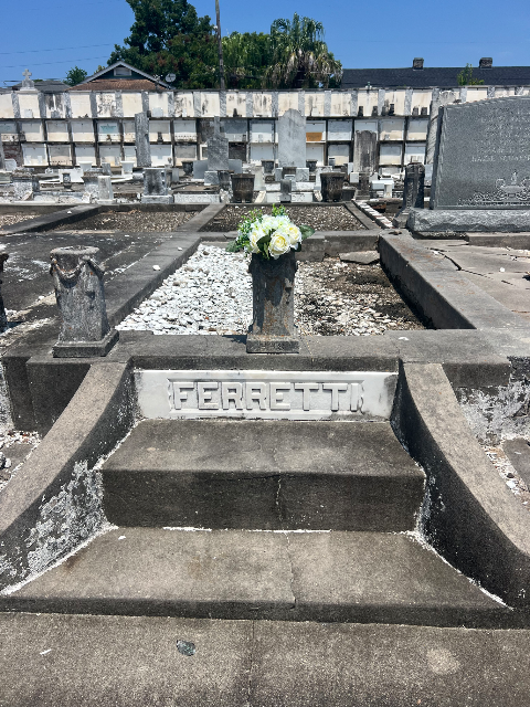 Flower delivery for Josephine King