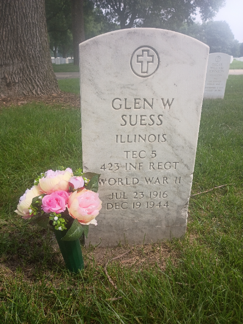 Flower delivery for Glen W Suess
