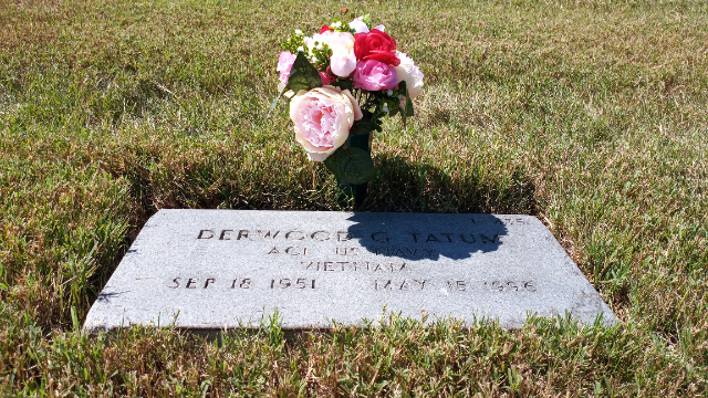 Flower delivery for Derwood Glenn Tatum