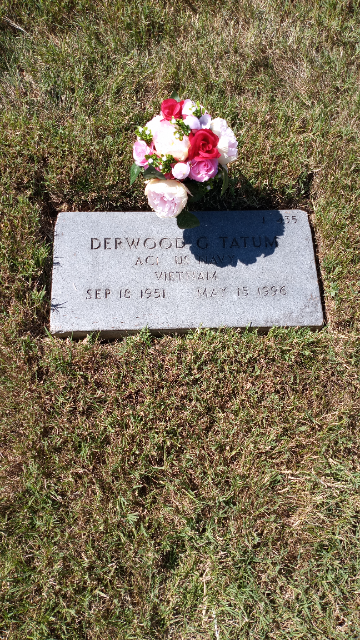 Flower delivery for Derwood Glenn Tatum