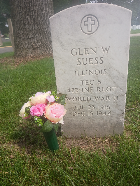 Flower delivery for Glen W Suess