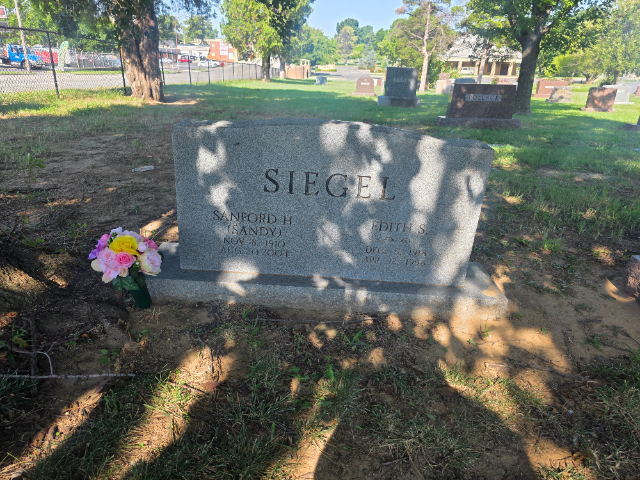 Flower delivery for Sanford Harold Siegel