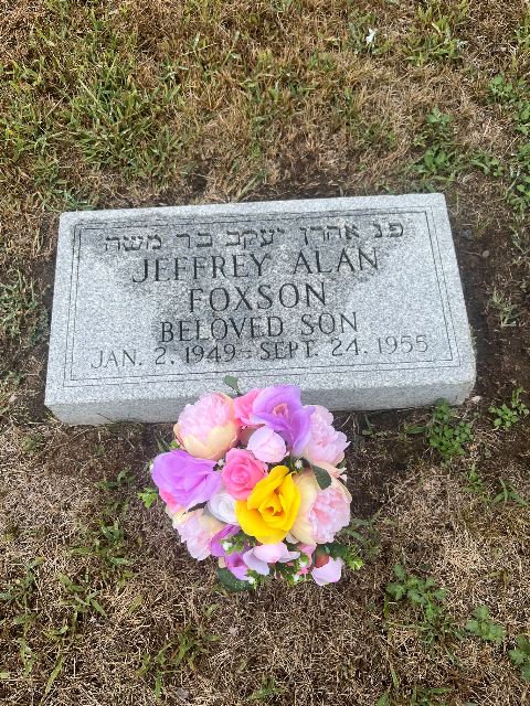 Flower delivery for Jeffrey Alan Foxson