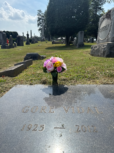 Flower delivery for Gore Vidal