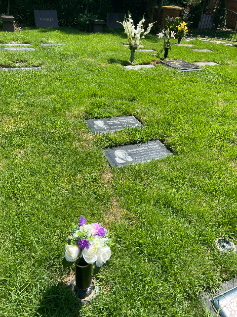 Flower delivery for Richard Simmons