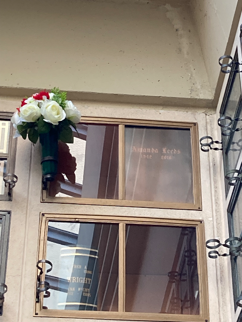 Flower delivery for Amanda L Leeds