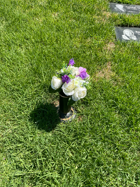 Flower delivery for Richard Simmons