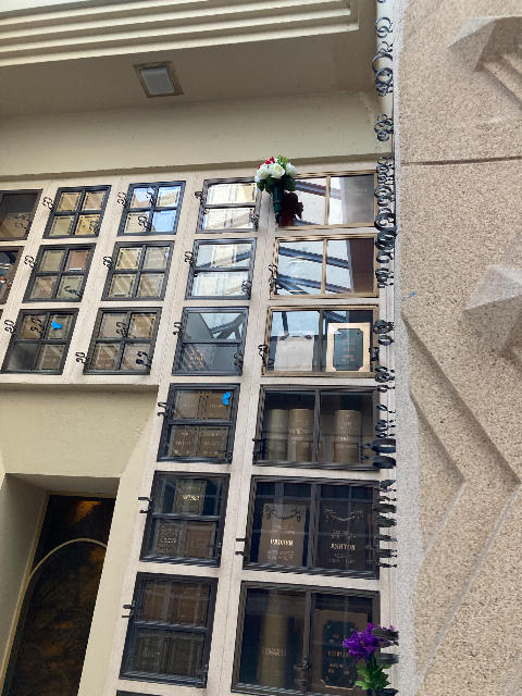 Flower delivery for Amanda L Leeds