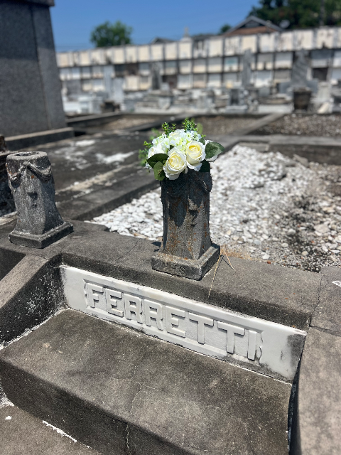 Flower delivery for Josephine King