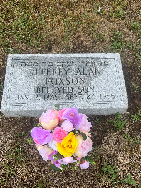 Flower delivery for Jeffrey Alan Foxson