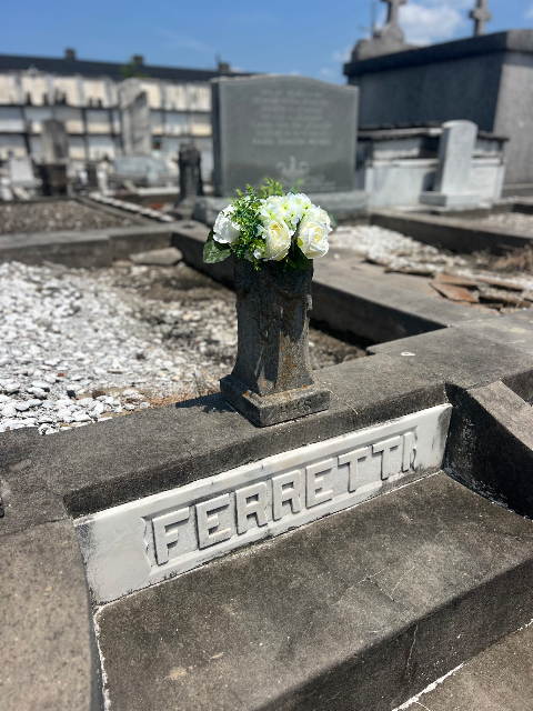 Flower delivery for Josephine King