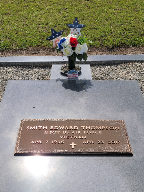 Flower delivery for Darlene Thompson