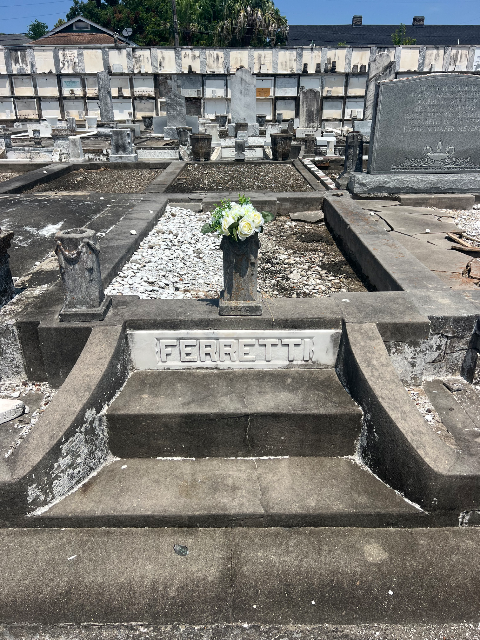 Flower delivery for Josephine King