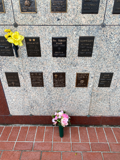 Flower delivery for Helen Marion DelTergo