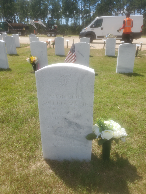 Flower delivery for Monroe Williams