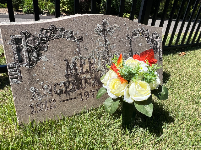 Flower delivery for Angelina Meringolo