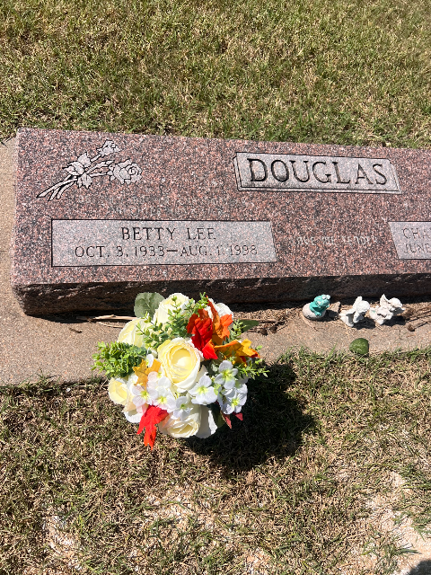 Flower delivery for Betty Lee Douglas