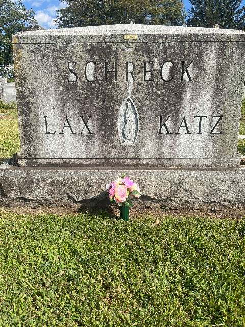 Flower delivery for Richard Lax