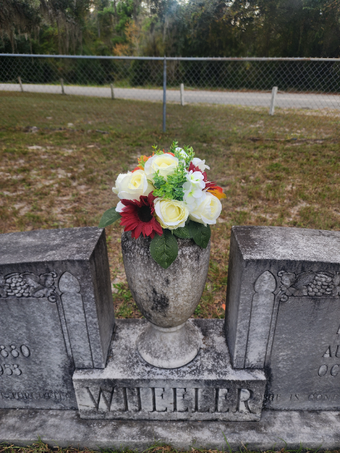 Flower delivery for Minnie Wheeler