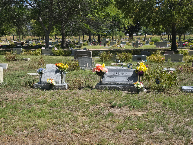 Flower delivery for Arthur Arellano Medina