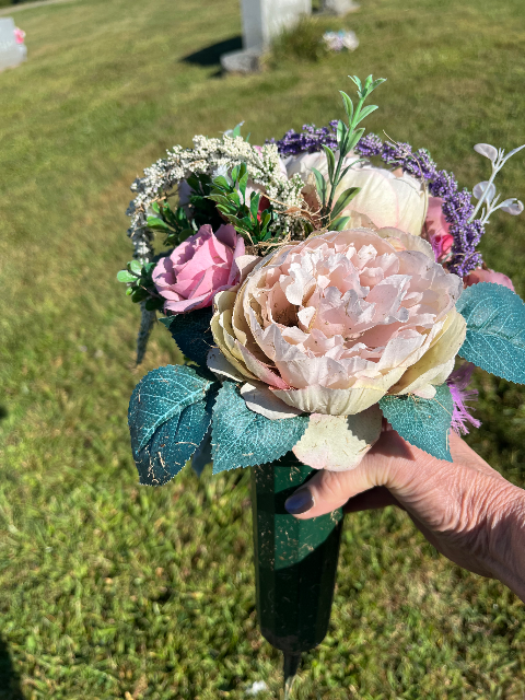 Flower delivery for Robert M Schmitt