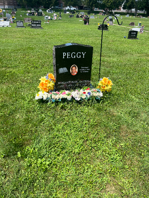 Flower delivery for Margaret Pearl Gaiters