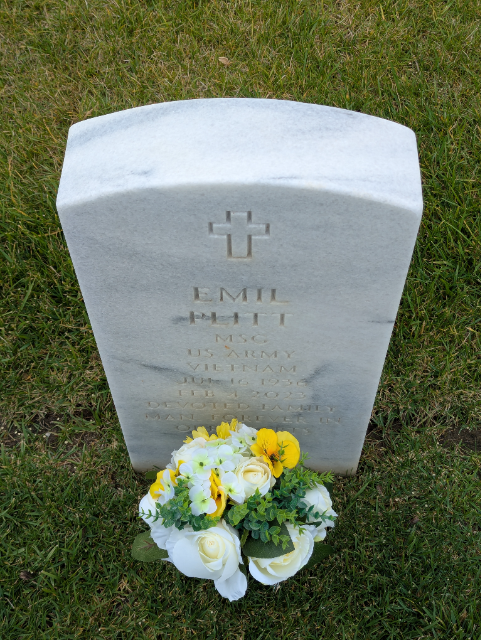 Flower delivery for Emil Plitt