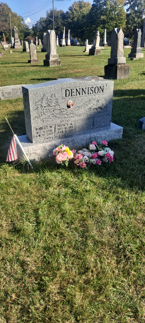 Flower delivery for Robert and Nancy Ann Dennison