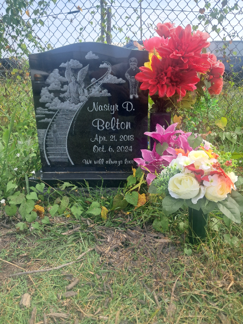 Flower delivery for Nasiyr Dezmin Belton