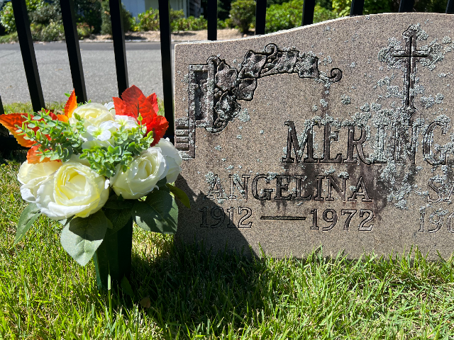 Flower delivery for Angelina Meringolo