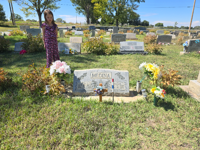 Flower delivery for Rudolph Fermin Medina