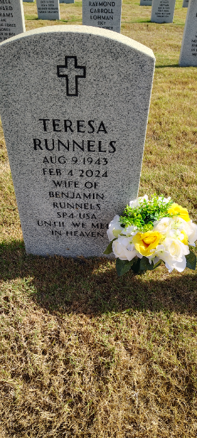 Flower delivery for Teresa D Runnels