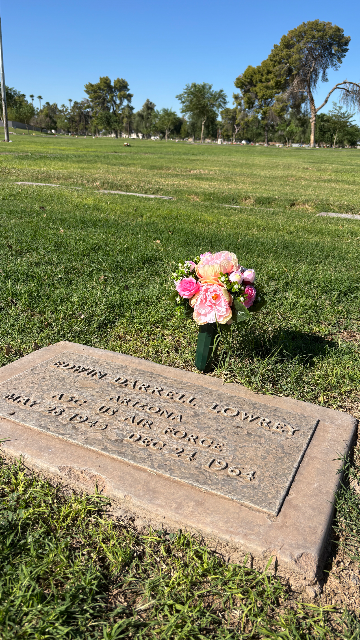 Flower delivery for Edwin Darrell Lowrey