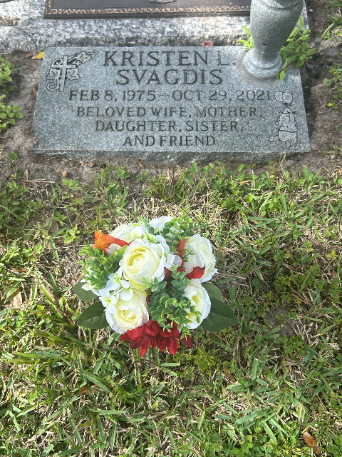 Flower delivery for Kristen Lee Svagdis