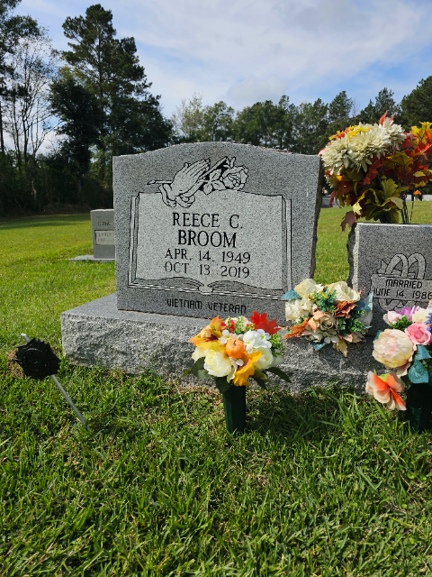 Flower delivery for Reece Colon Broom