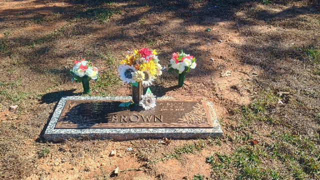 Flower delivery for Alexander Dearl Brown