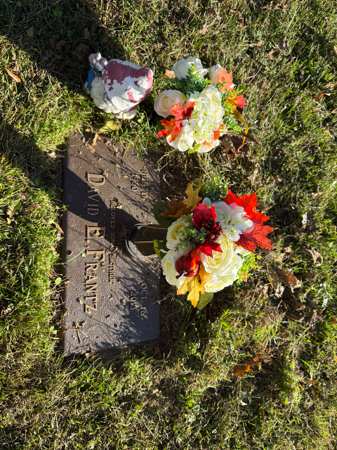 Flower delivery for David E Frantz